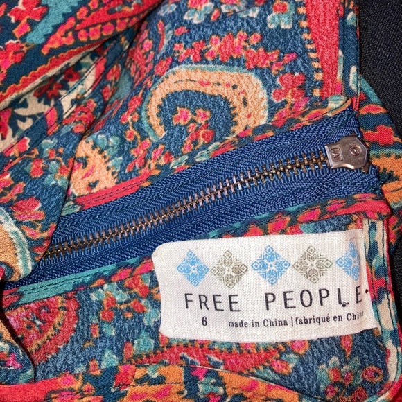 FREE PEOPLE  Dancing Pretty Print Paisley Sleeveless Dress Size 6 Blue Zippered - Picture 3 of 5